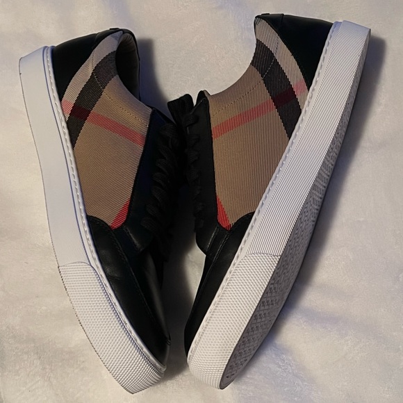 Burberry Shoes - Burberry Sneakers size 9
